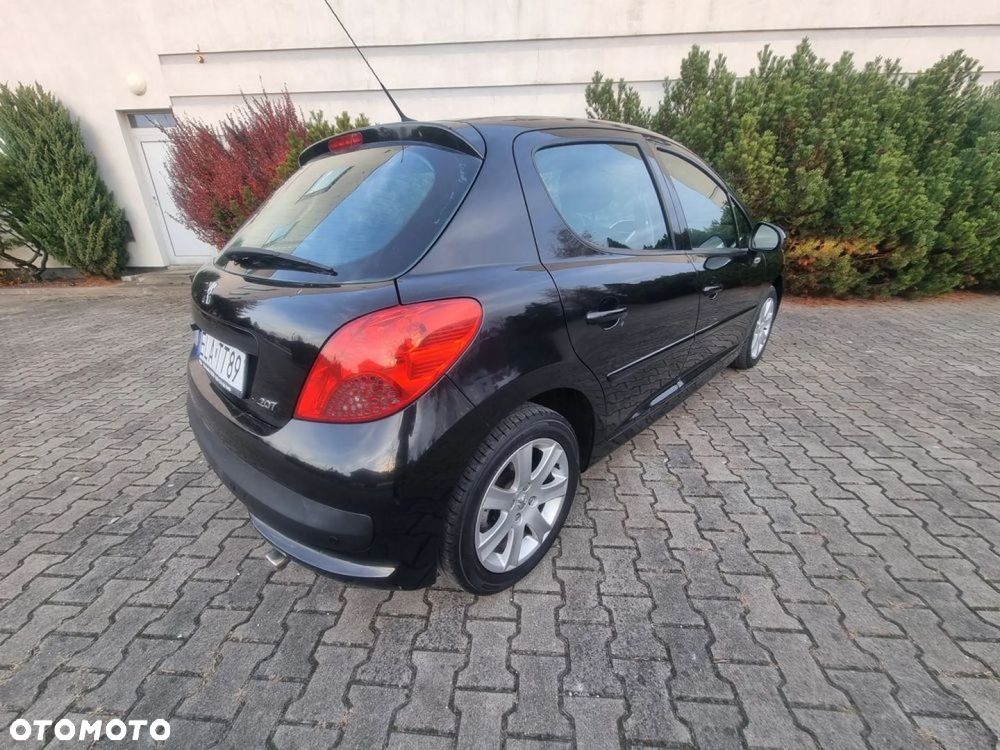 Peugeot 207 - 3
