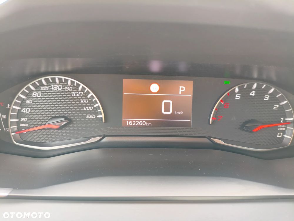 Peugeot 2008 1.5 BlueHDi Allure Pack S&S EAT8 - 16