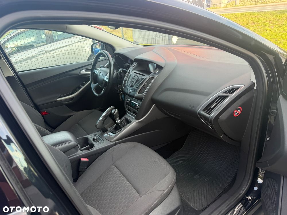 Ford Focus - 24