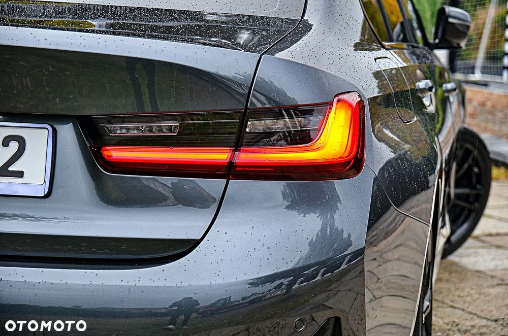 BMW Seria 3 320i GPF Sport Line Shadow - 17