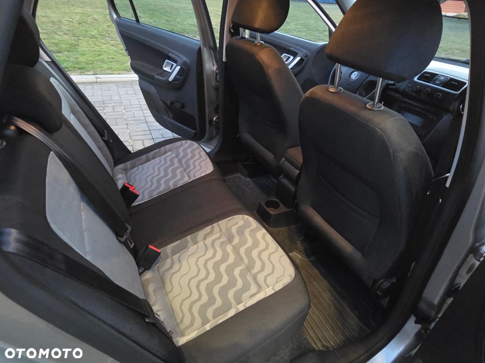Skoda Fabia - 21