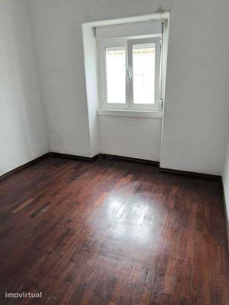 Arrenda-se apartamento T1 localizado no Murtal, Parede - Grande imagem: 3/11
