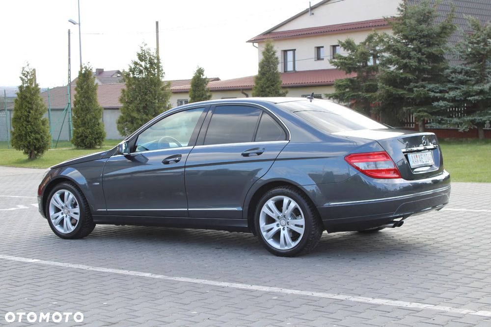 Mercedes-Benz Klasa C 180 Kompressor Automatik BlueEFFICIENCY Avantgarde - 3