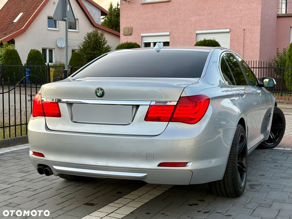 BMW Seria 7 730d - 12