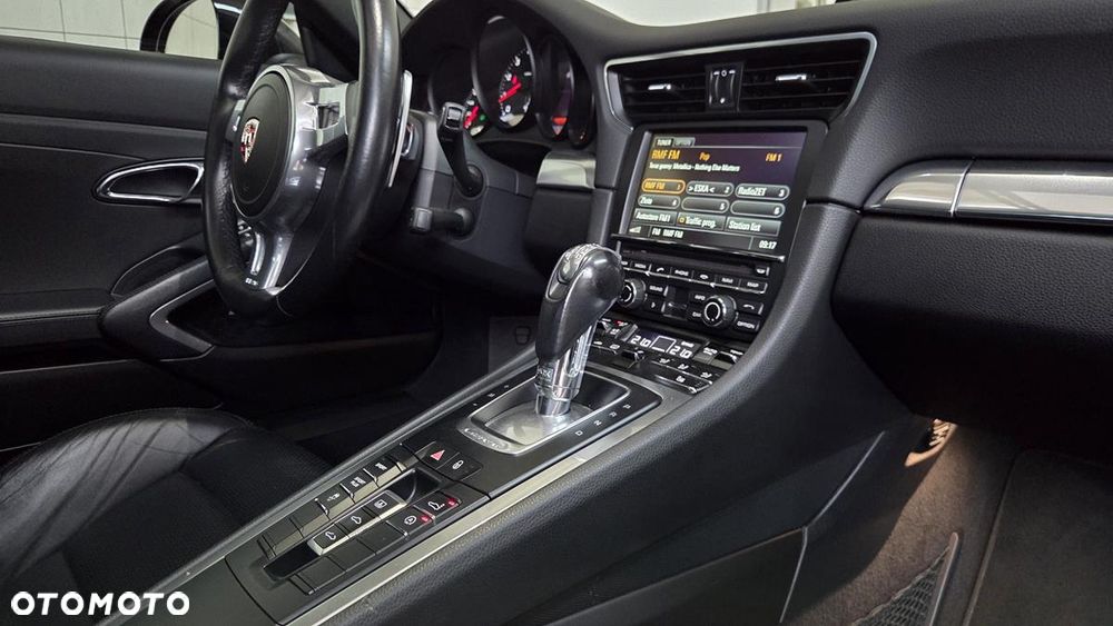 Porsche 911 Carrera Black Edition PDK - 30