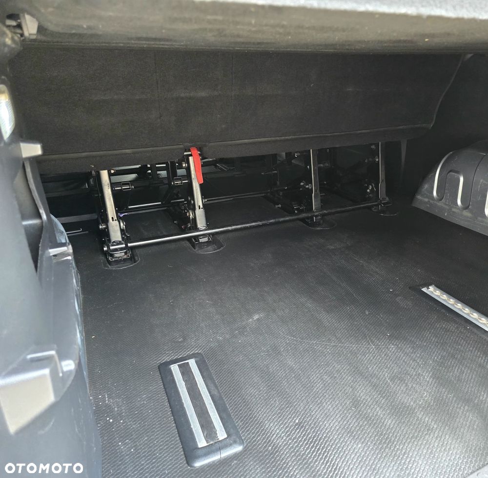 Renault Trafic - 11
