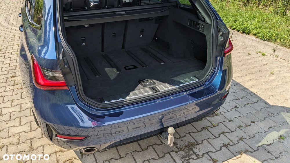 BMW Seria 3 330i xDrive Sport Line - 19