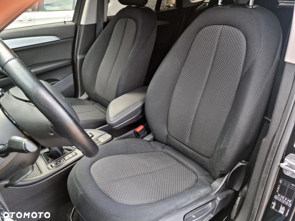 BMW X1 sDrive18i - 10