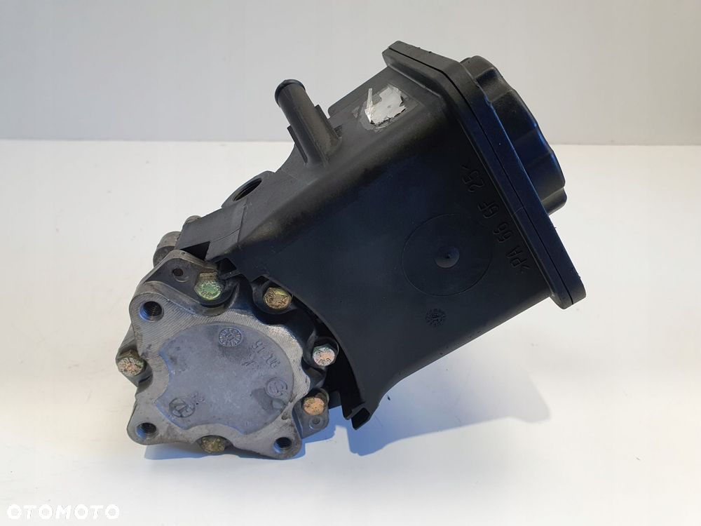 BMW E39 520d 2.0 D POMPA WSPOMAGANIA oryginał - 2