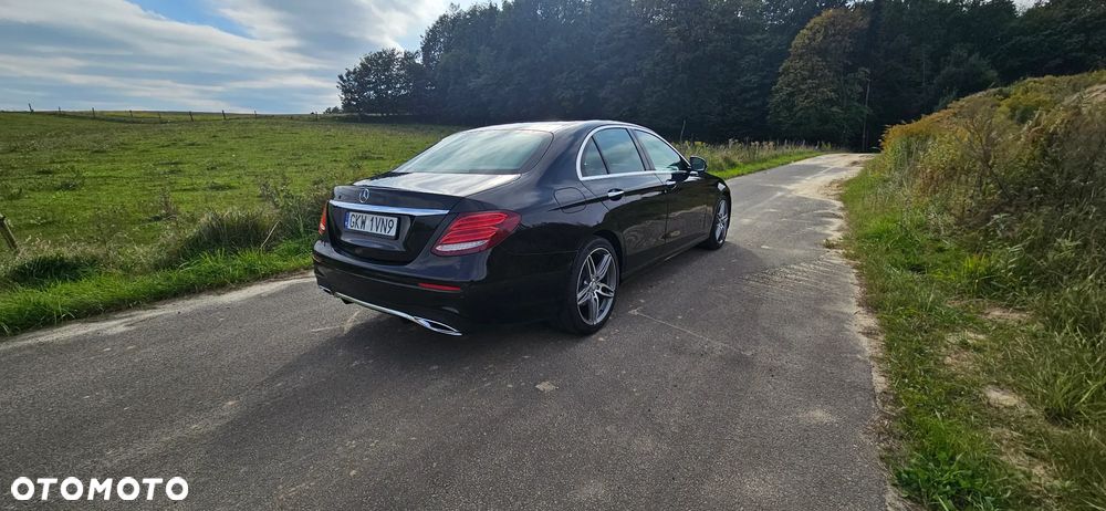 Mercedes-Benz Klasa E 220 d 9G-TRONIC - 4
