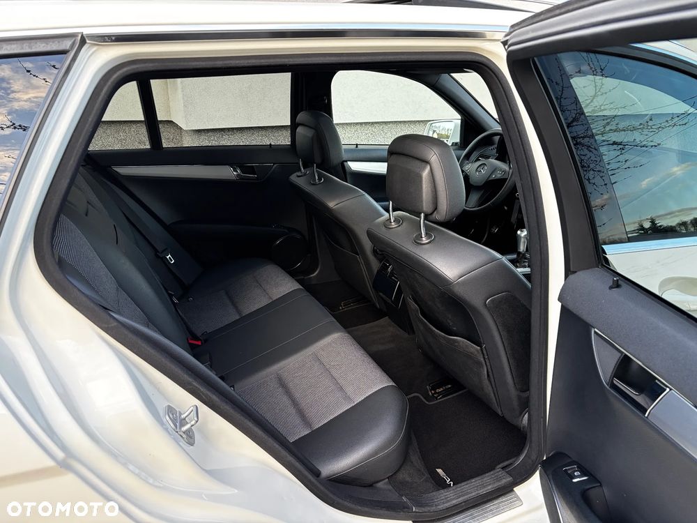 Mercedes-Benz Klasa C 180 Kompressor Avantgarde - 13