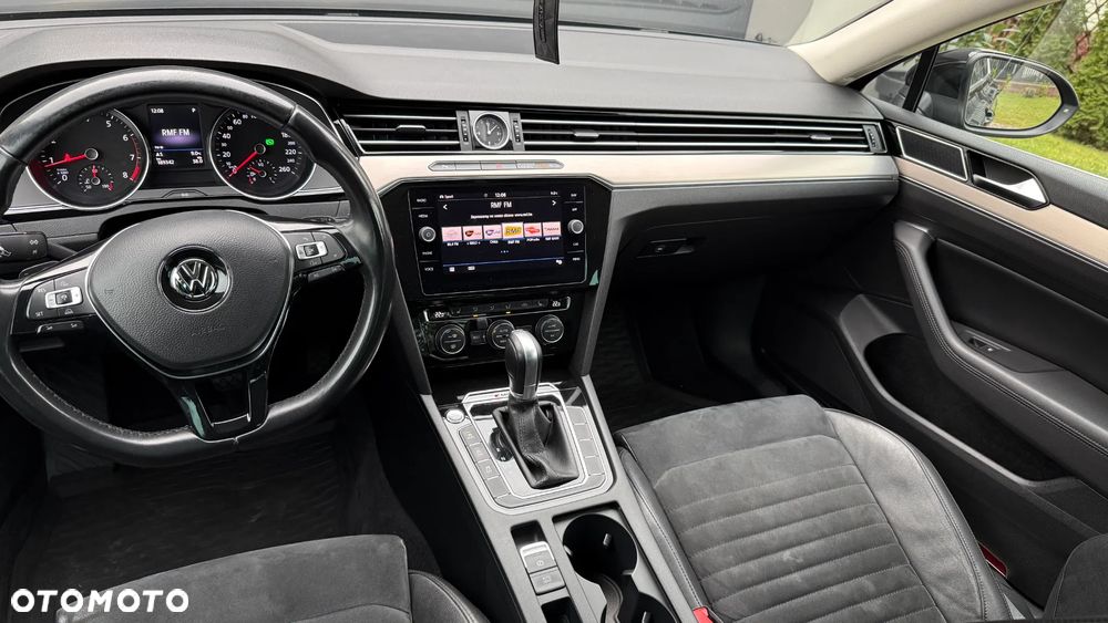 Volkswagen Passat 2.0 TSI (BlueMotion Technology) 4Motion DSG Highline - 13