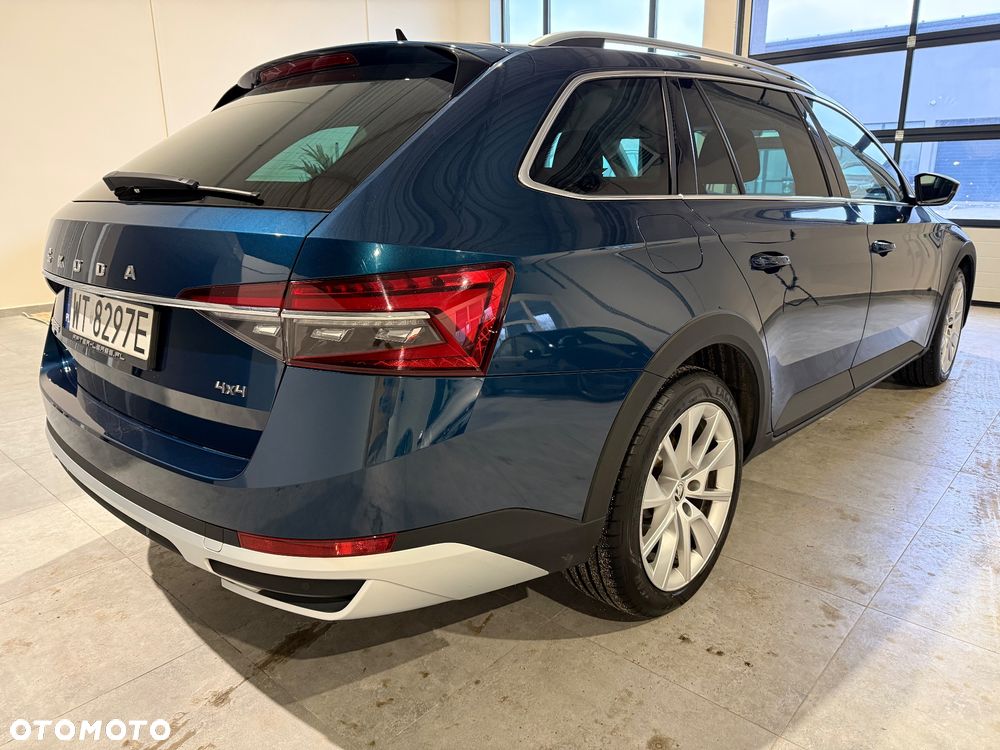 Skoda Superb 2.0 TDI SCR 4x4 Scout DSG - 8