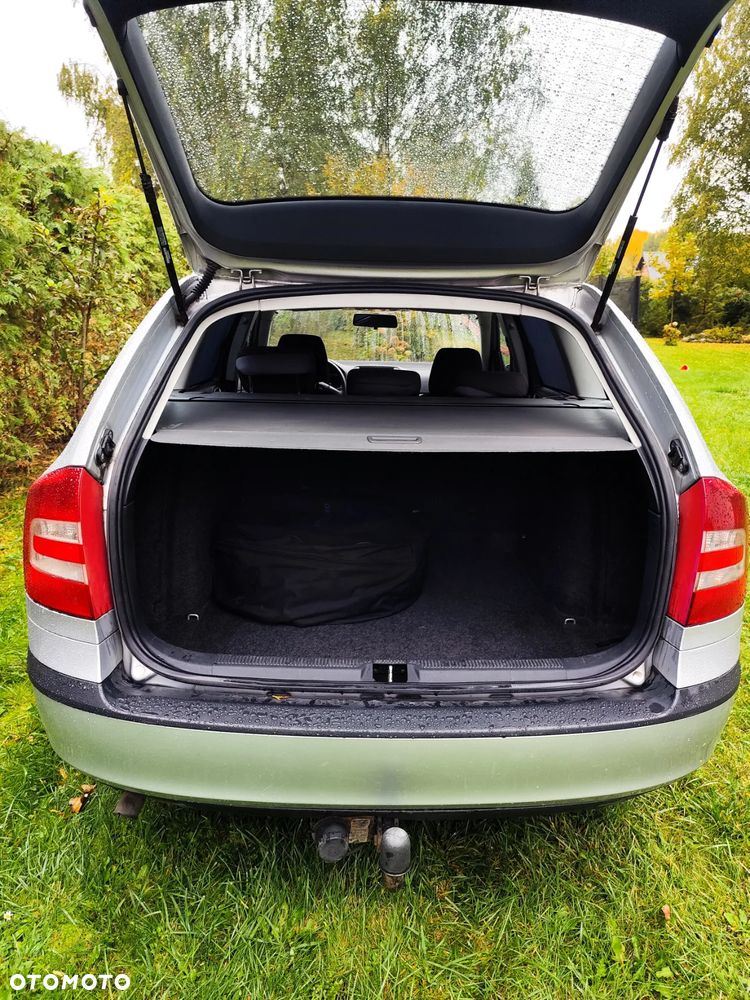 Skoda Octavia 1.6 Tour - 5