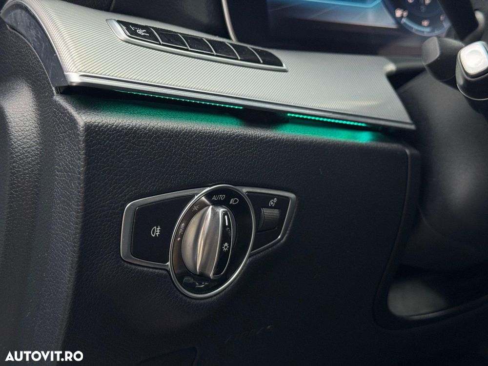 Mercedes-Benz E - 38