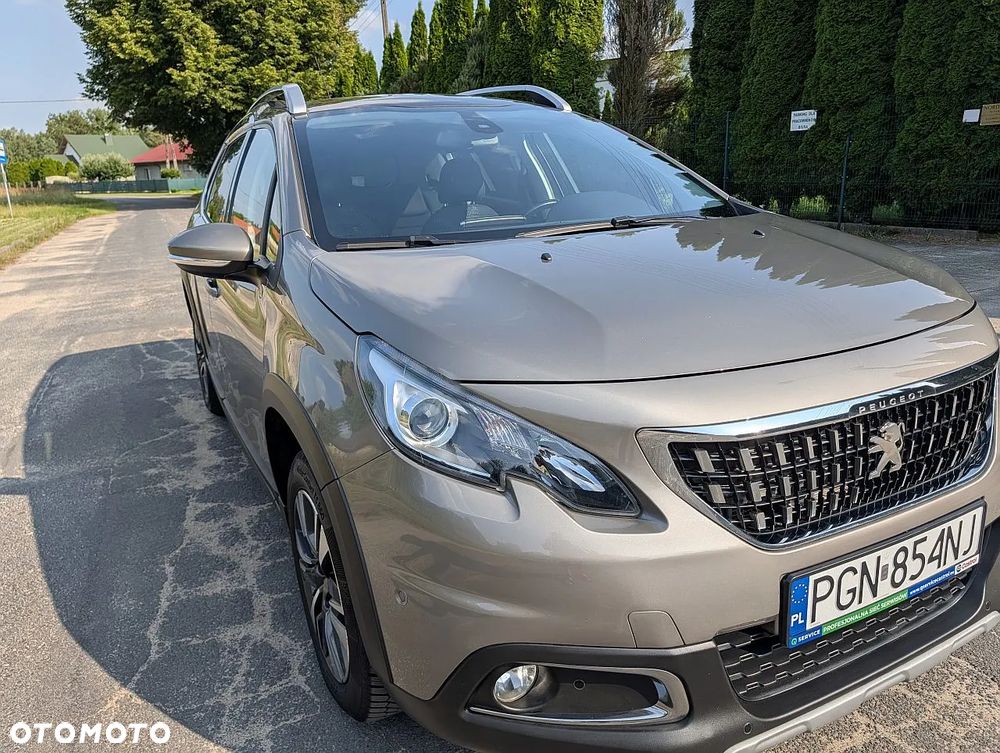 Peugeot 2008 1.2 Pure Tech Allure S&S - 7