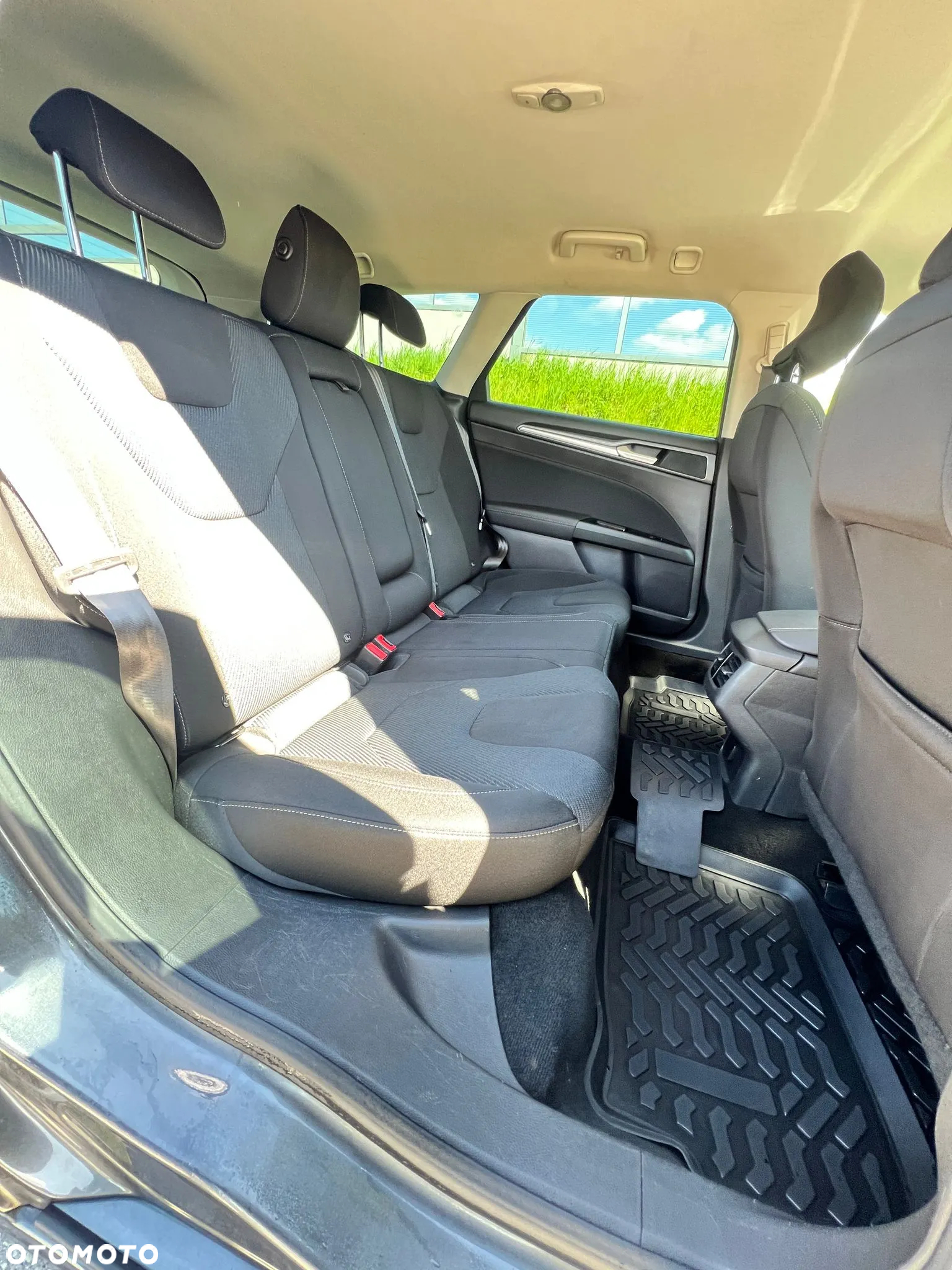 Ford Mondeo Turnier 2.0 TDCi Start-Stopp PowerShift-Aut Titanium - 22