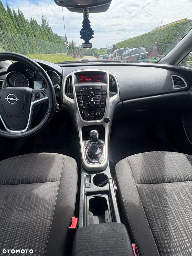 Opel Astra 1.4 T Enjoy - 19