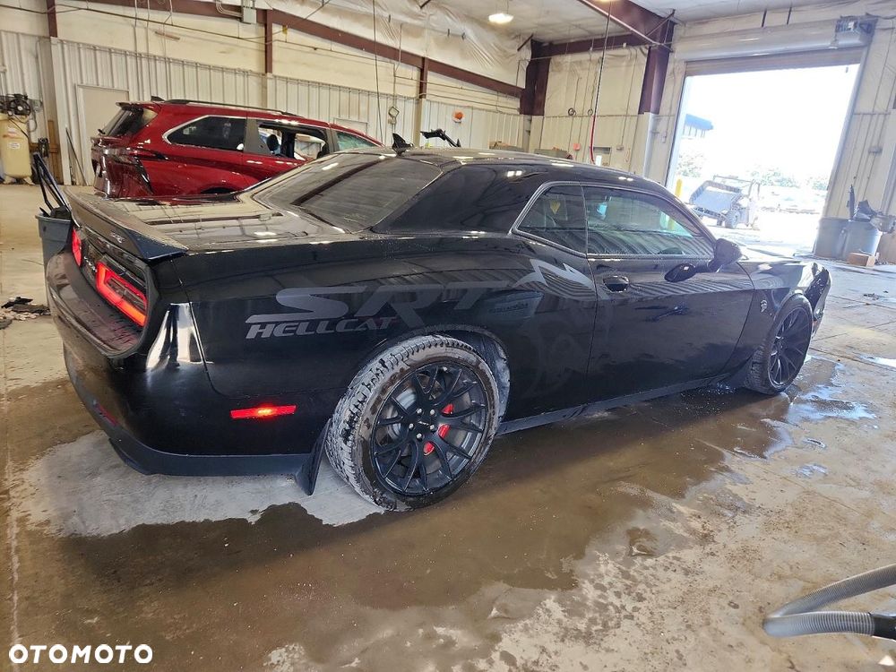 Dodge Challenger Automatik SRT Hellcat - 4