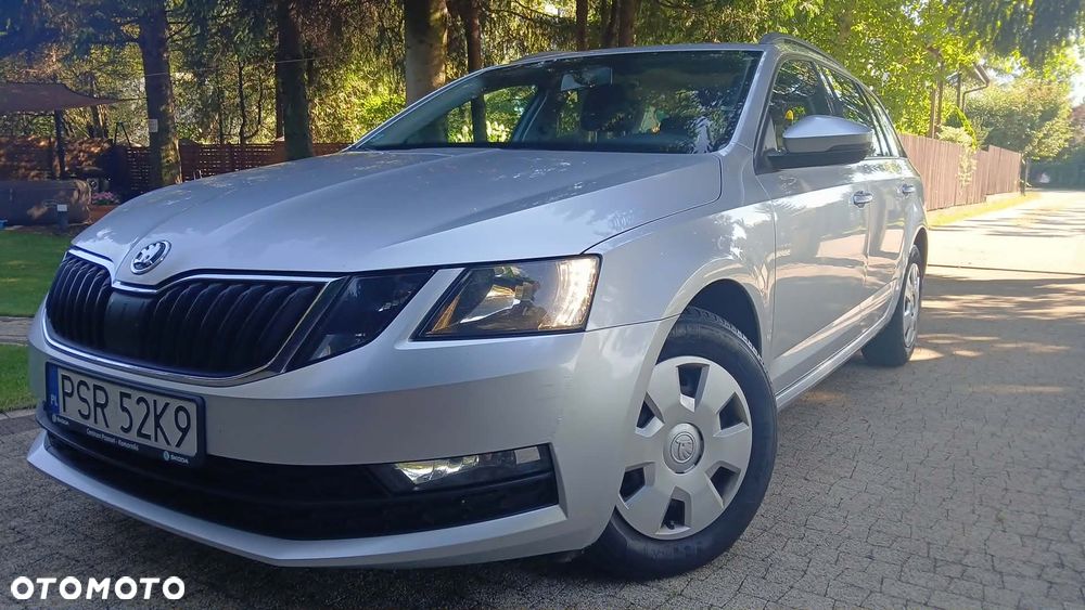 Skoda Octavia 1.6 TDI Active - 8