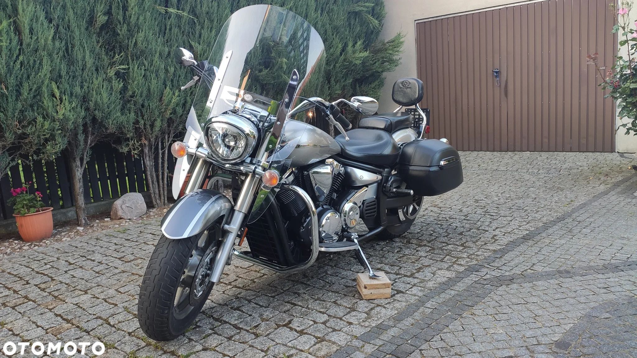Yamaha Midnight Star - 1