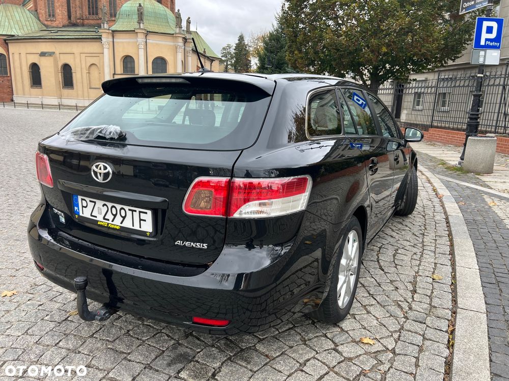 Toyota Avensis 2.0 D-4D Luna - 3