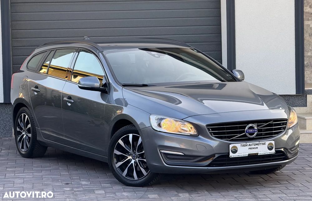 Volvo V60 D2 DRIVe Momentum - 1
