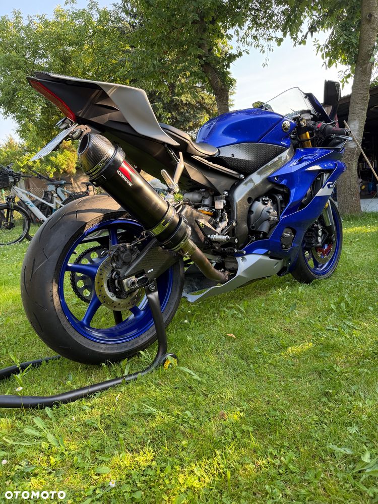 Yamaha R6 - 7