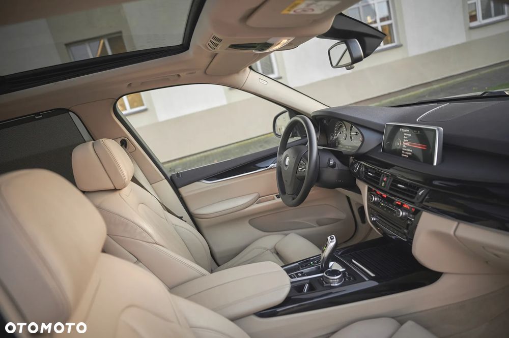 BMW X5 xDrive25d Sport-Aut - 2