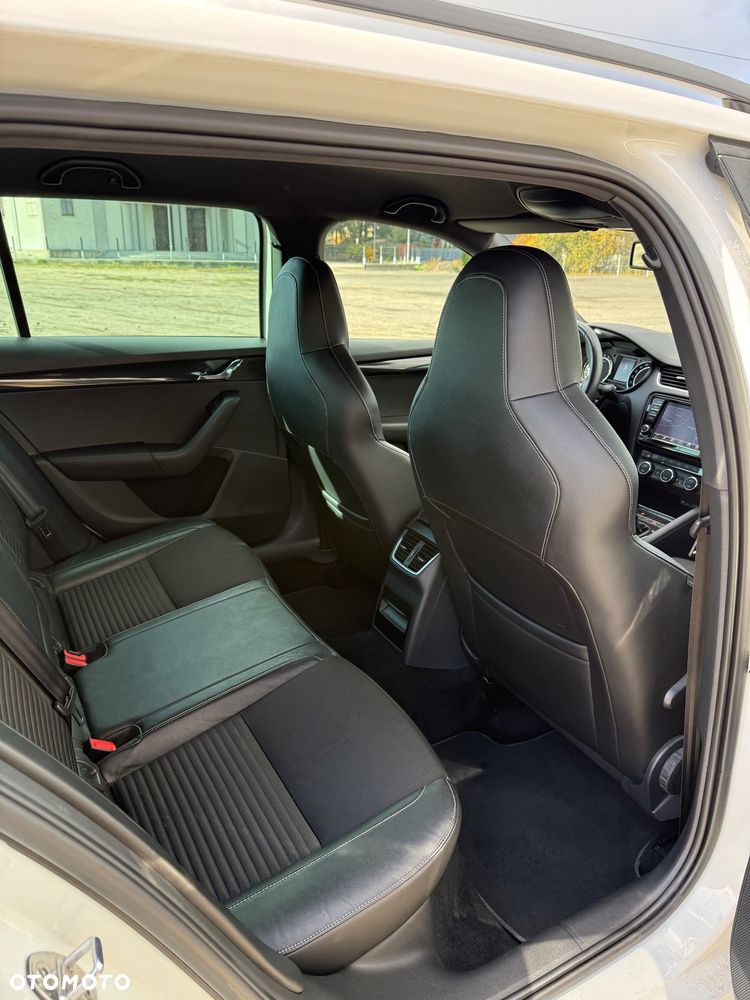 Skoda Octavia 2.0 TDI RS - 8