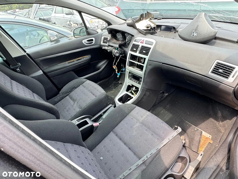 Peugeot 307 2006 1.6 benzyna 80KW 109 KM - samochód na części - 9