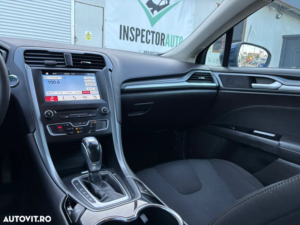 Ford Mondeo 2.0 EcoBoost Titanium - 30