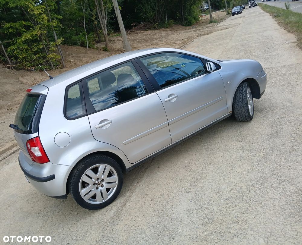 Volkswagen Polo 1.4 16V Trendline - 6