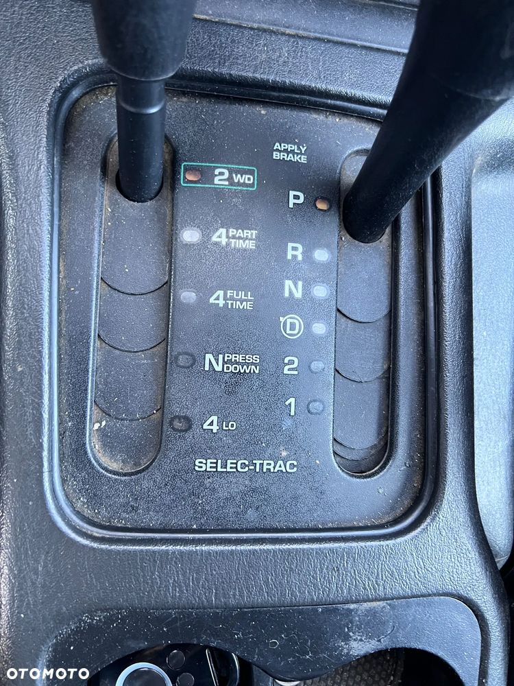 Jeep Grand Cherokee - 1