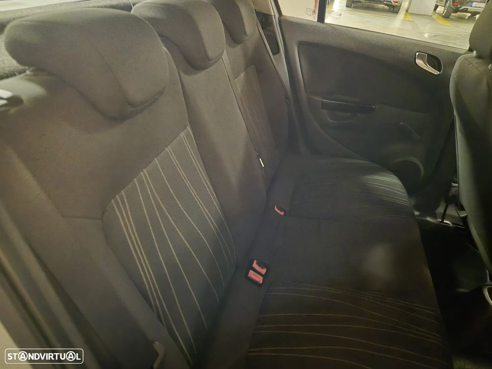 Opel Corsa 1.2 Enjoy - 18