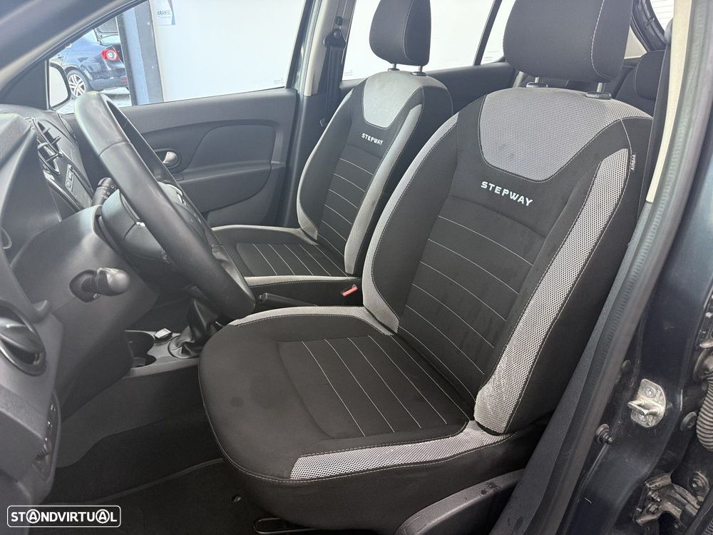 Dacia Sandero 0.9 TCe SL Stepway of Life - 12