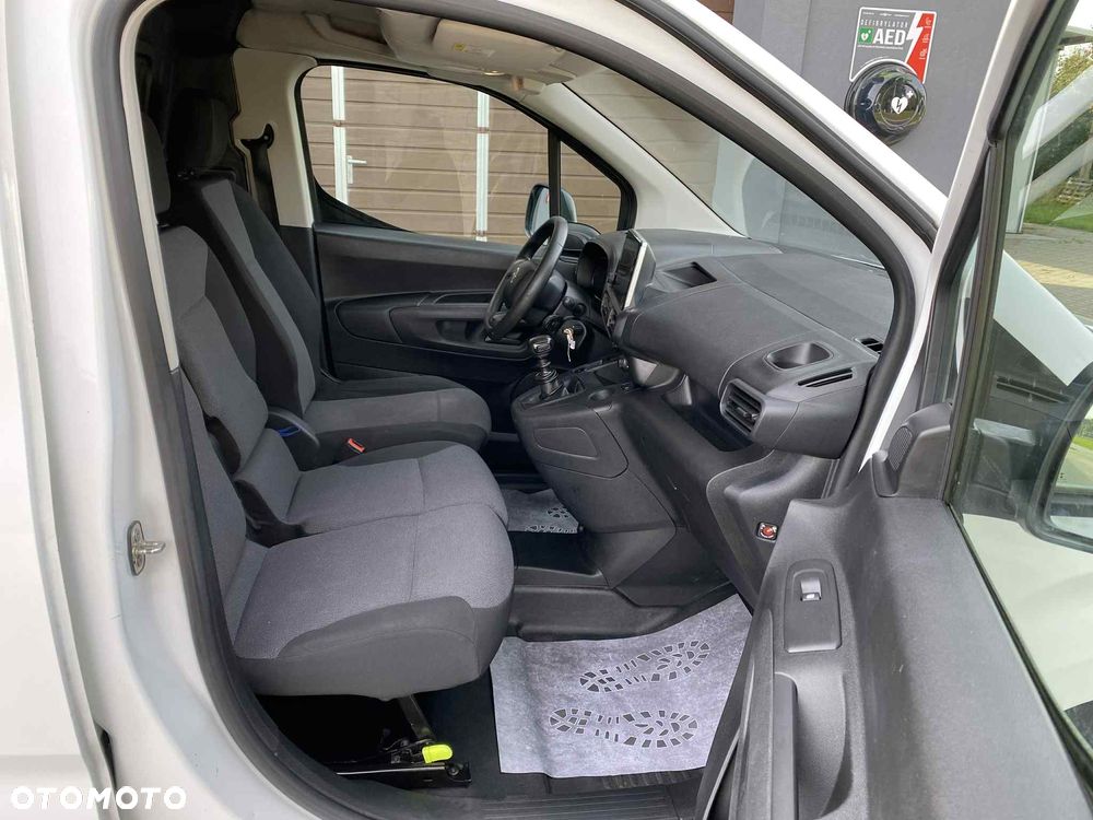 Citroën BERLINGO _ 1.2 Turbo Benzyna 110KM _ 113.000 km ! - 9