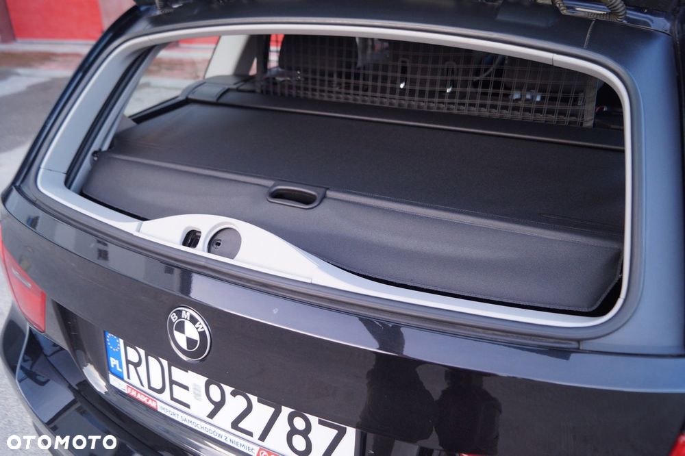 BMW Seria 3 318i Edition Exclusive - 33