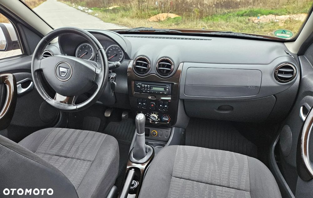 Dacia Duster 1.6 16V 105 4x2 Prestige - 6