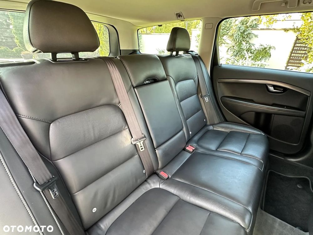 Volvo V70 D3 Geartronic Summum - 24