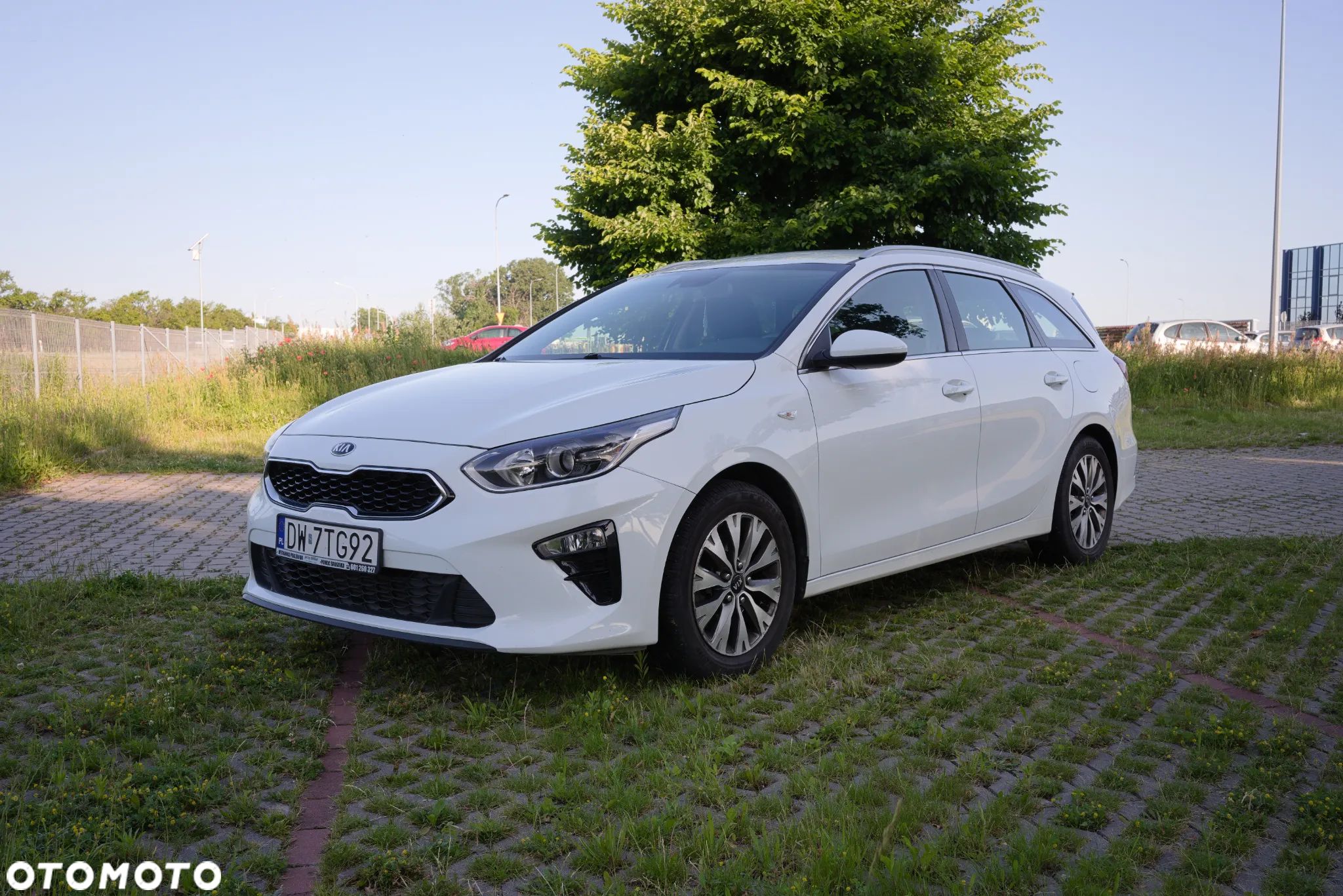 Kia Ceed 1.4 T-GDI L Business Line Plus DCT - 1