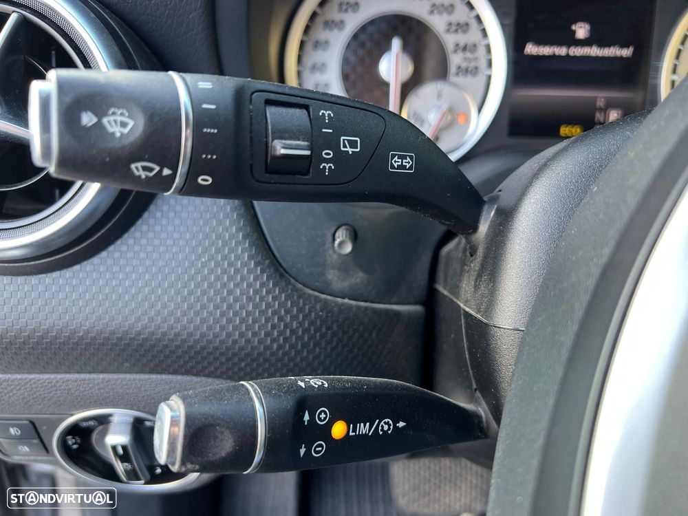 Mercedes-Benz A 180 CDI 7G-DCT Urban - 11