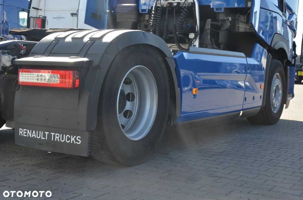 Renault T 480 HIGH NEW 2023r. KLIMA P. FULL LED ACC PÓŁSKÓRY NAVI WAGA DE 1604 - 17