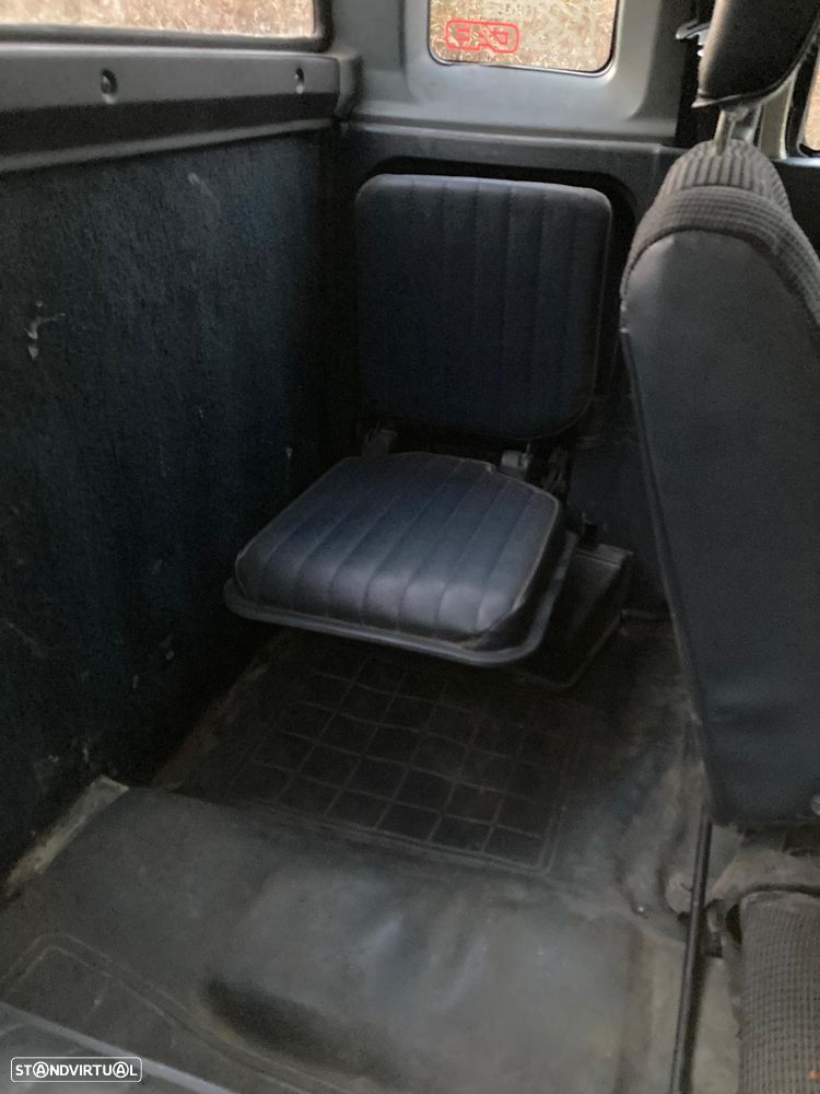 Nissan Pick Up 2.5 D CD - 12
