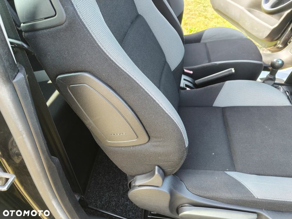 Peugeot 207 1.4 16V Trendy - 18