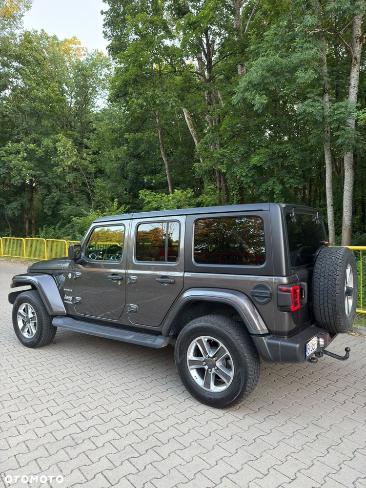 Jeep Wrangler - 5