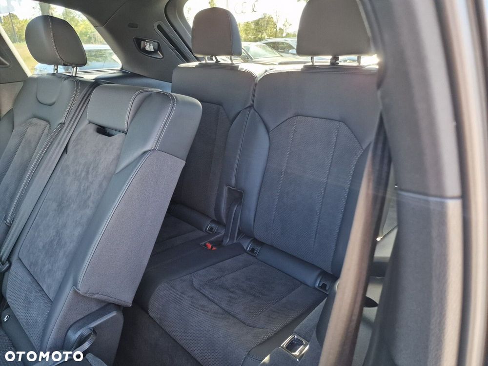 Audi Q7 - 14