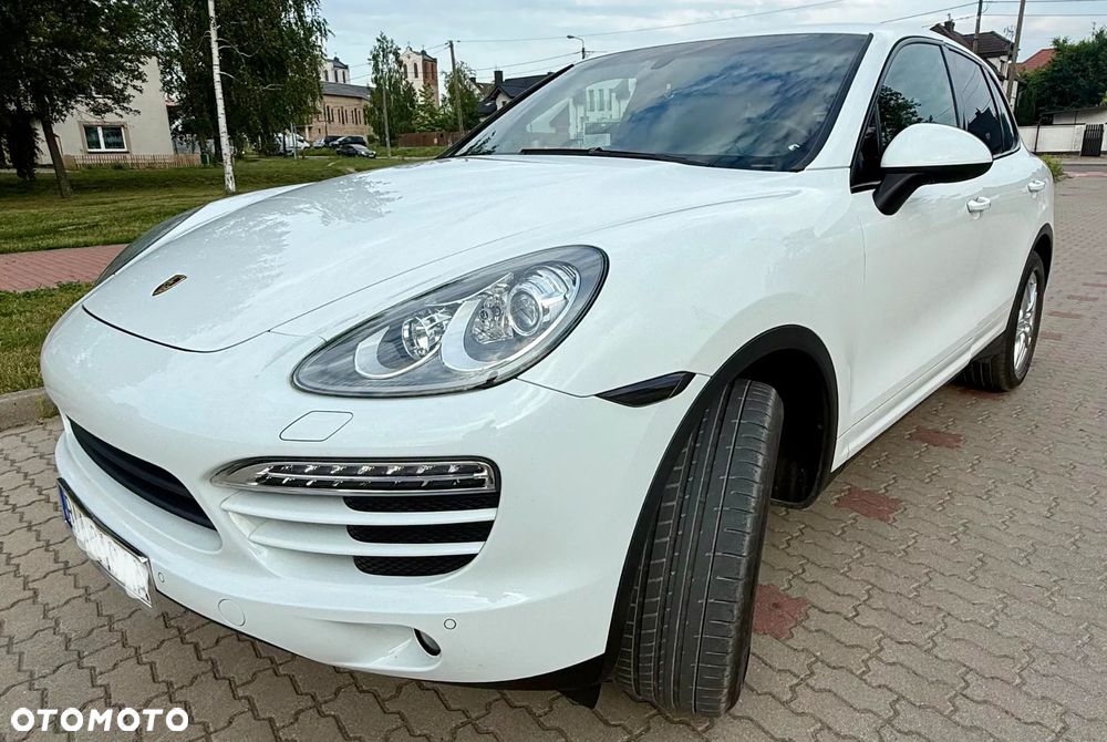 Porsche Cayenne - 1