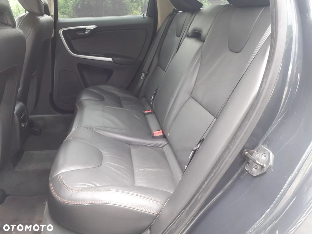 Volvo XC 60 - 21
