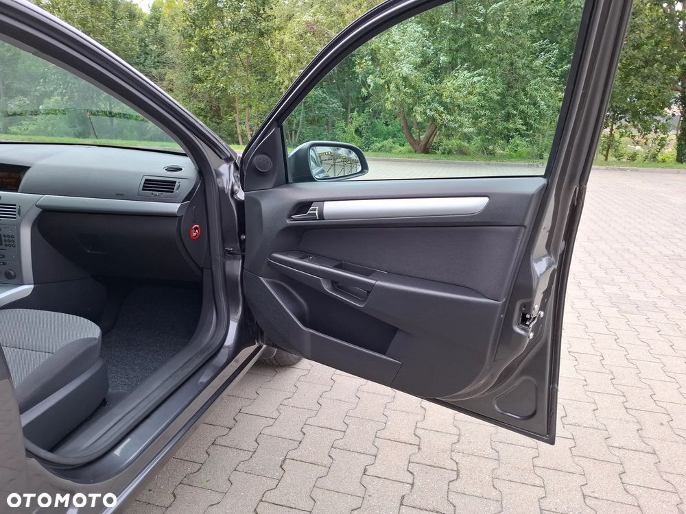 Opel Astra 1.6 Enjoy - 31